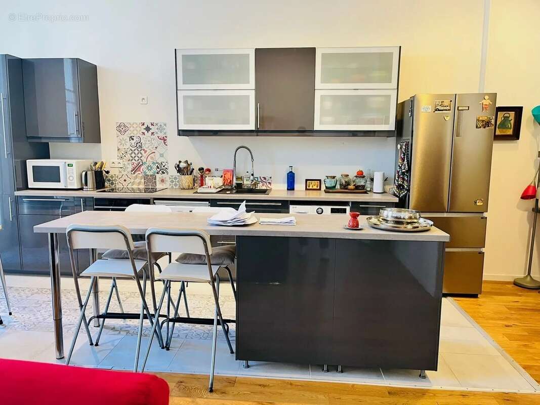 Appartement à MARSEILLE-1E