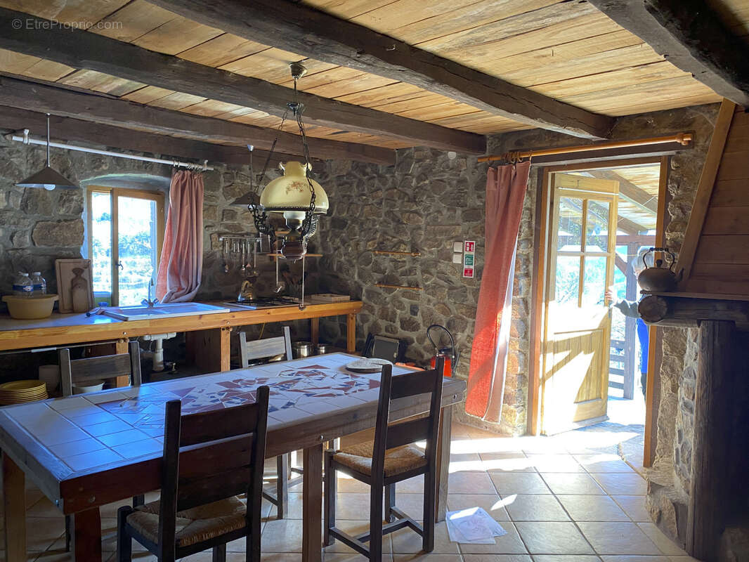 Maison à NONIERES