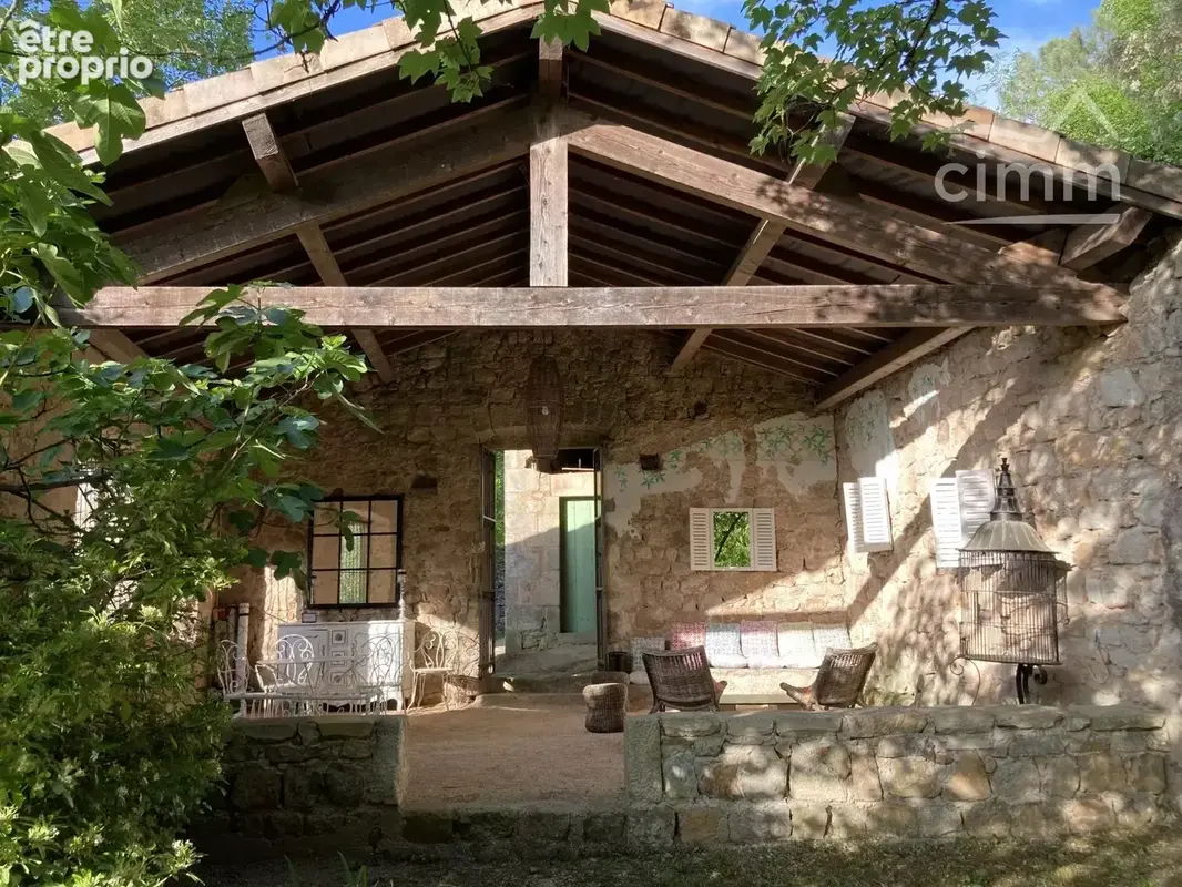 Bâtisse historique entièrement rénovée en chambres d'hôtes de standing (Sud Ardèche) - photo 34