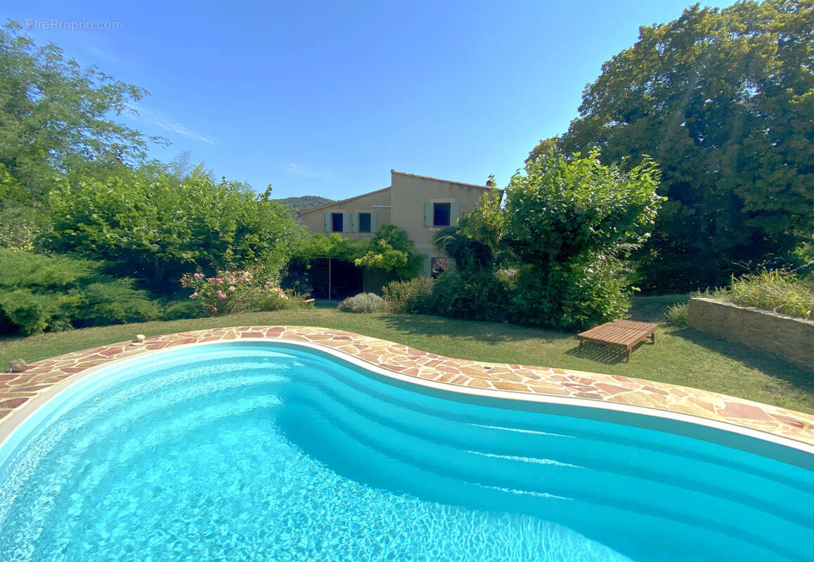 Maison à VAISON-LA-ROMAINE