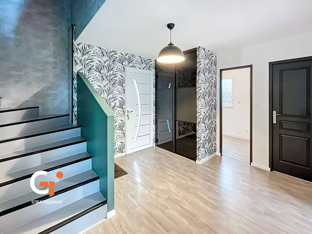 Maison à SAINT-PIERRE-DE-VARENGEVILLE