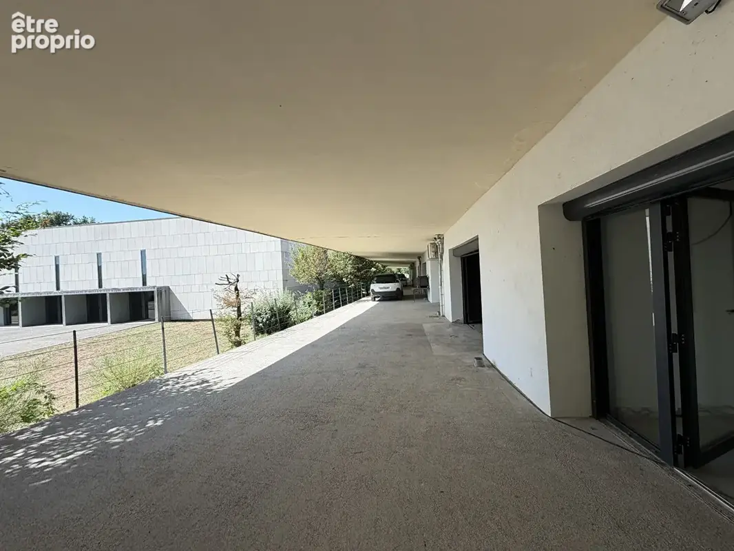 Local professionnel 70 m² - photo 4