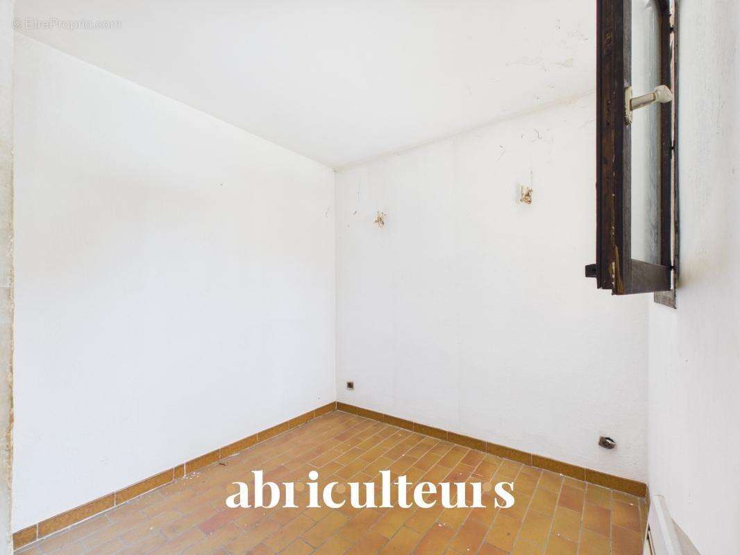 appartement 40m2 en vente dans le Quartier Saint Jacques Grasse (06130) - photo 5