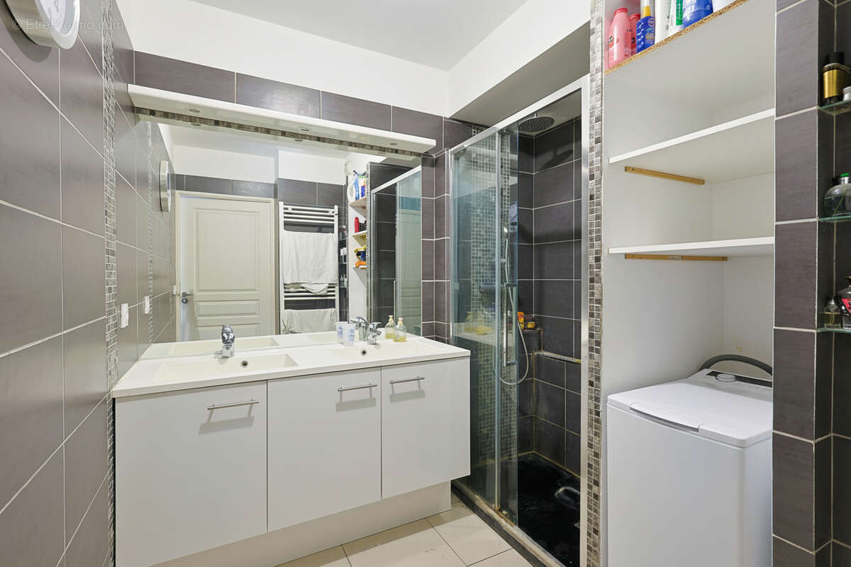 Appartement à MARSEILLE-13E