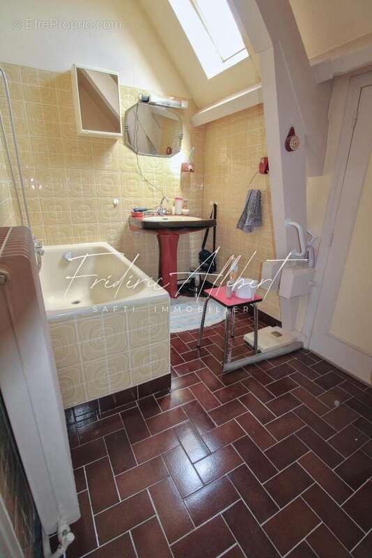 Maison 148 m² à La Chapelle-De-Bragny  - photo 8