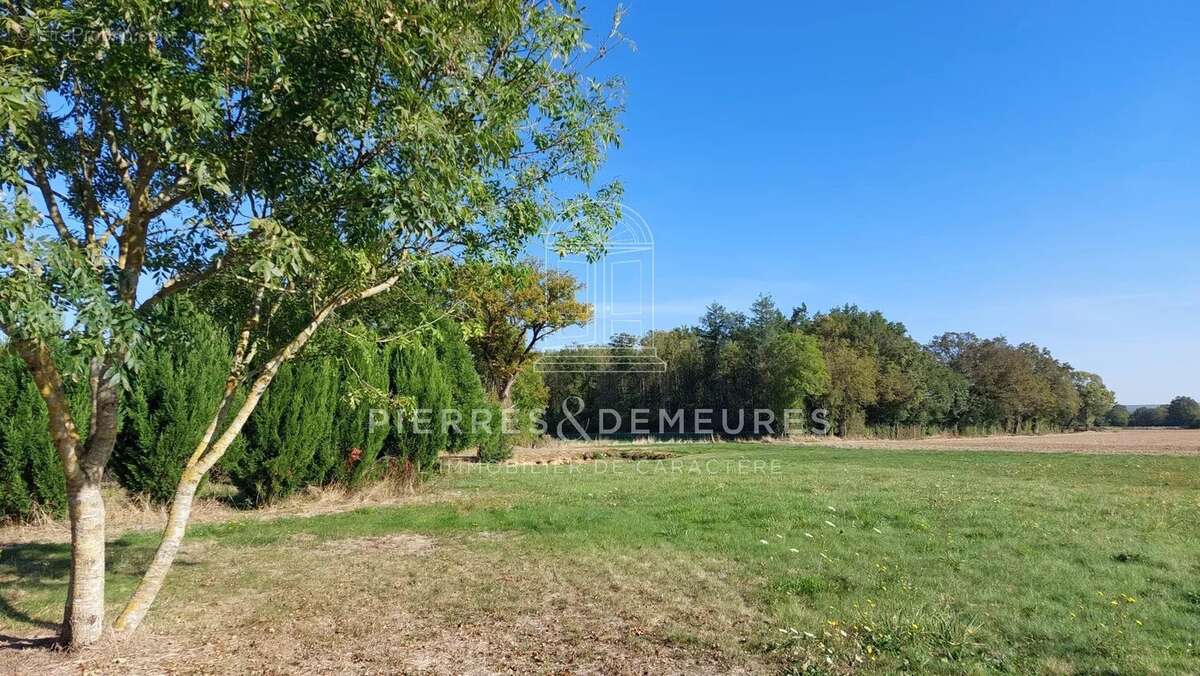 Maison à MONTIPOURET