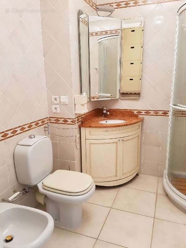 Appartement à ROQUEBRUNE-CAP-MARTIN