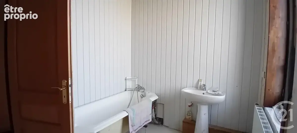 Maison 10 pièces 217 m² à vendre à Villers-Carbonnel (80200) - photo 13
