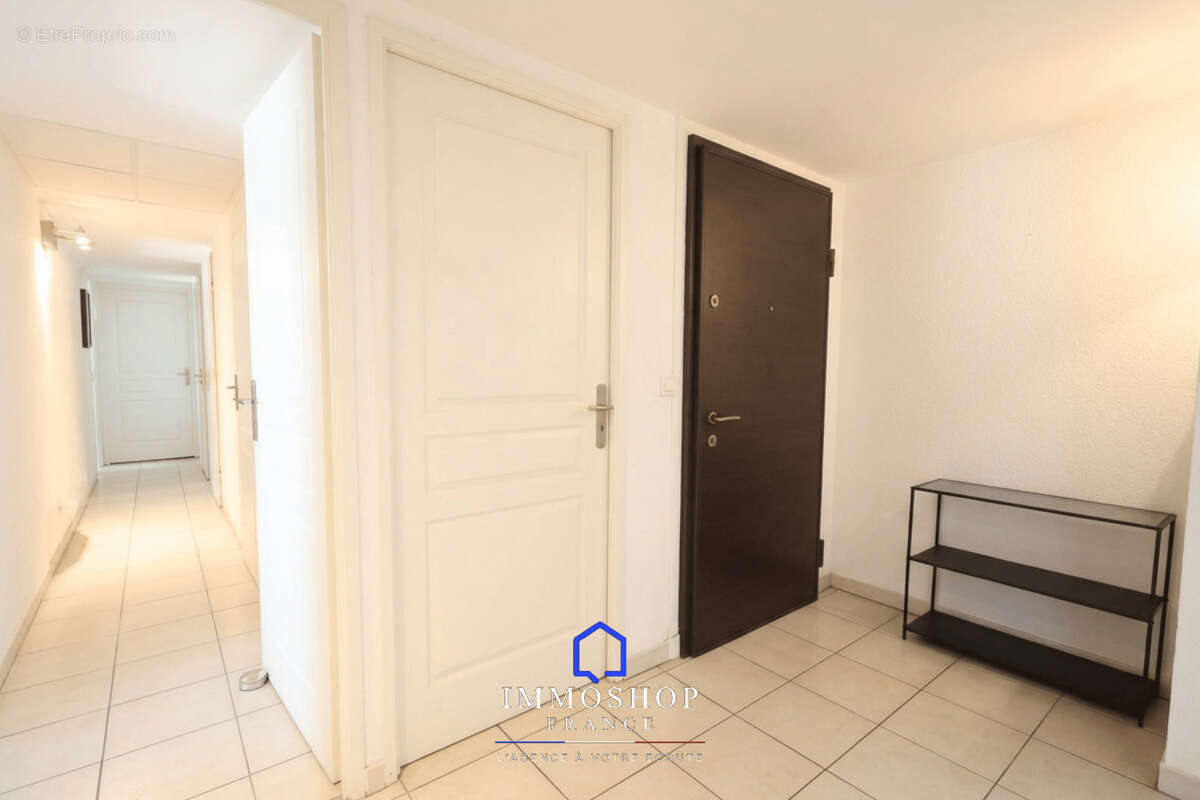 Appartement à MARSEILLE-8E