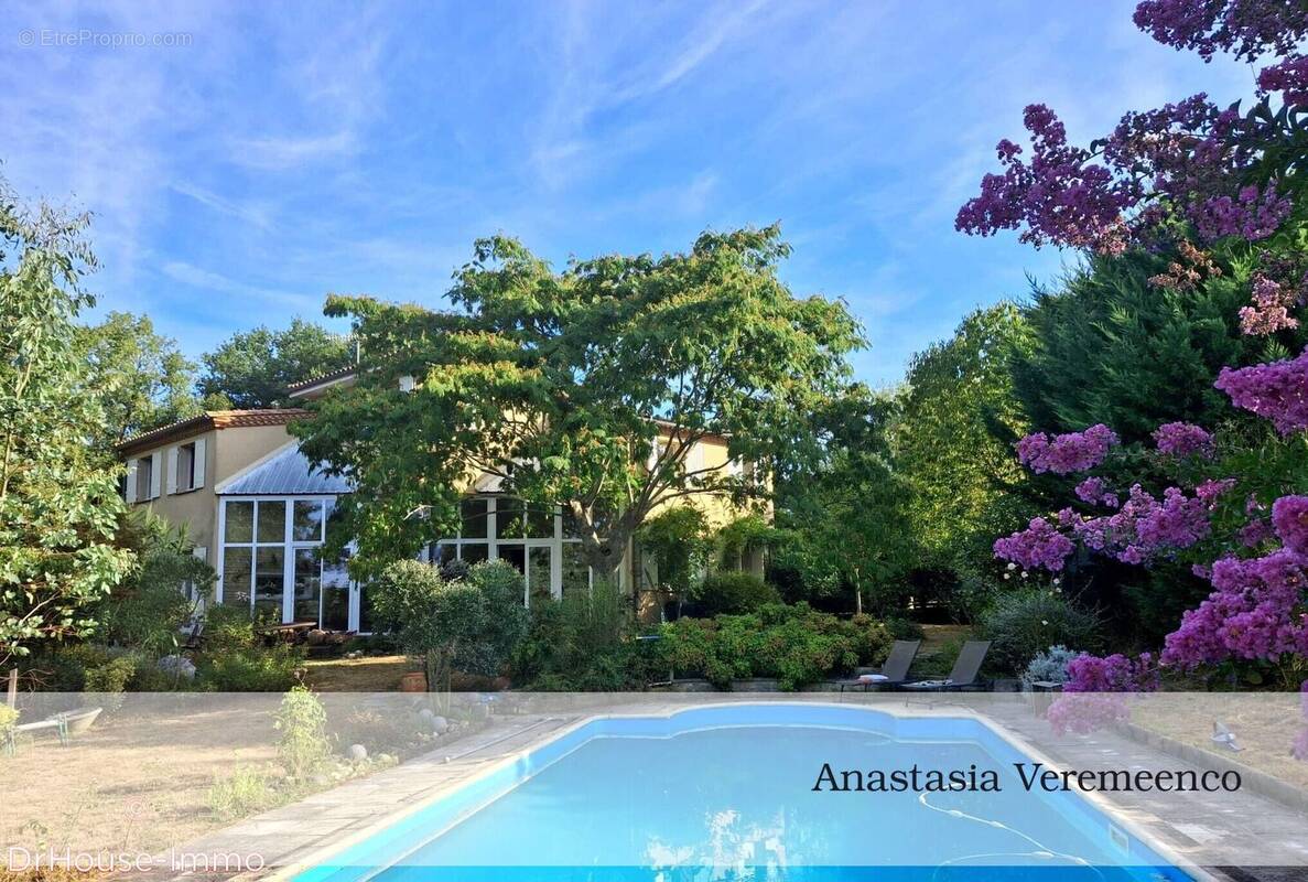 Maison 182 m² à Saint-Hilaire-De-La-Noaille  - photo 1