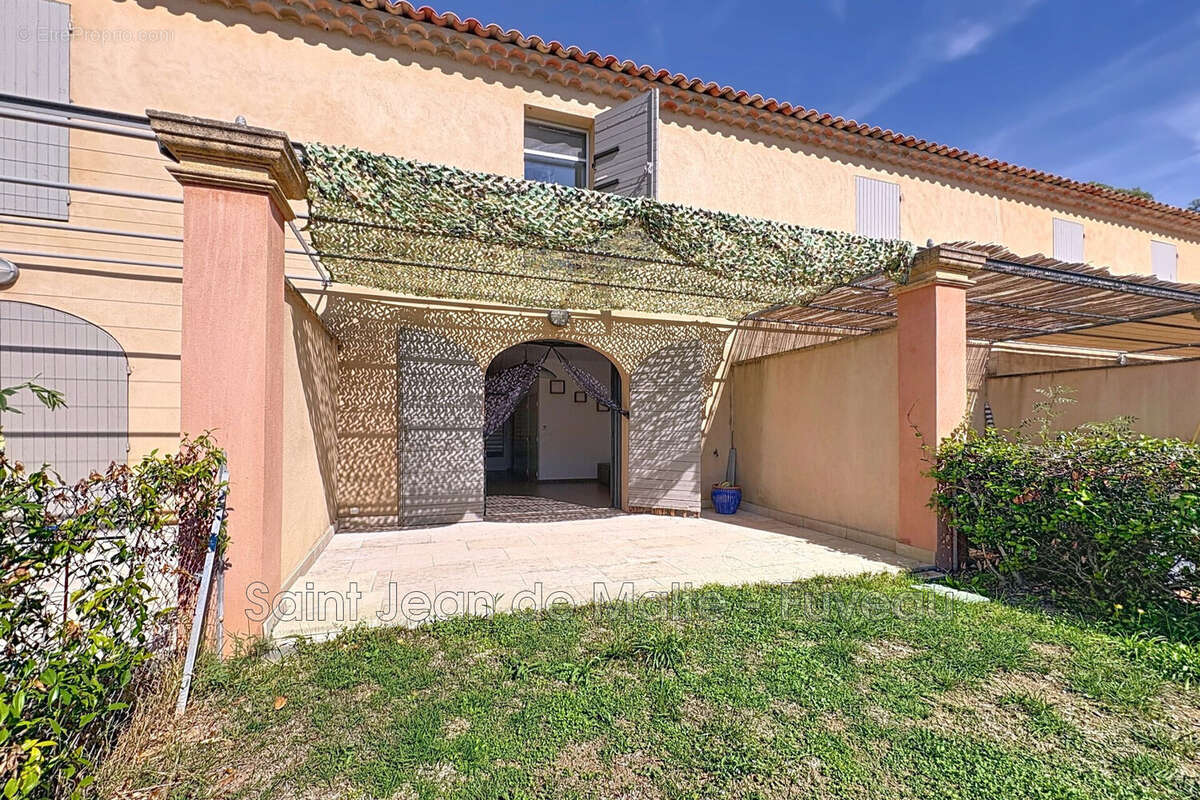 Maison à BEAURECUEIL