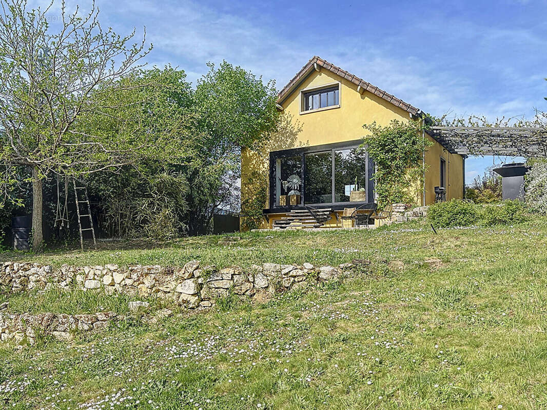 Maison à VILLIERS-SAINT-FREDERIC