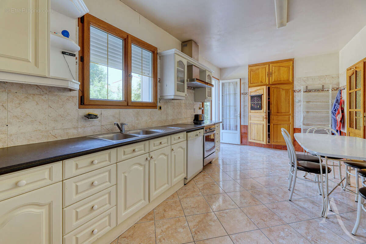 Maison Montaigu centre - photo 4