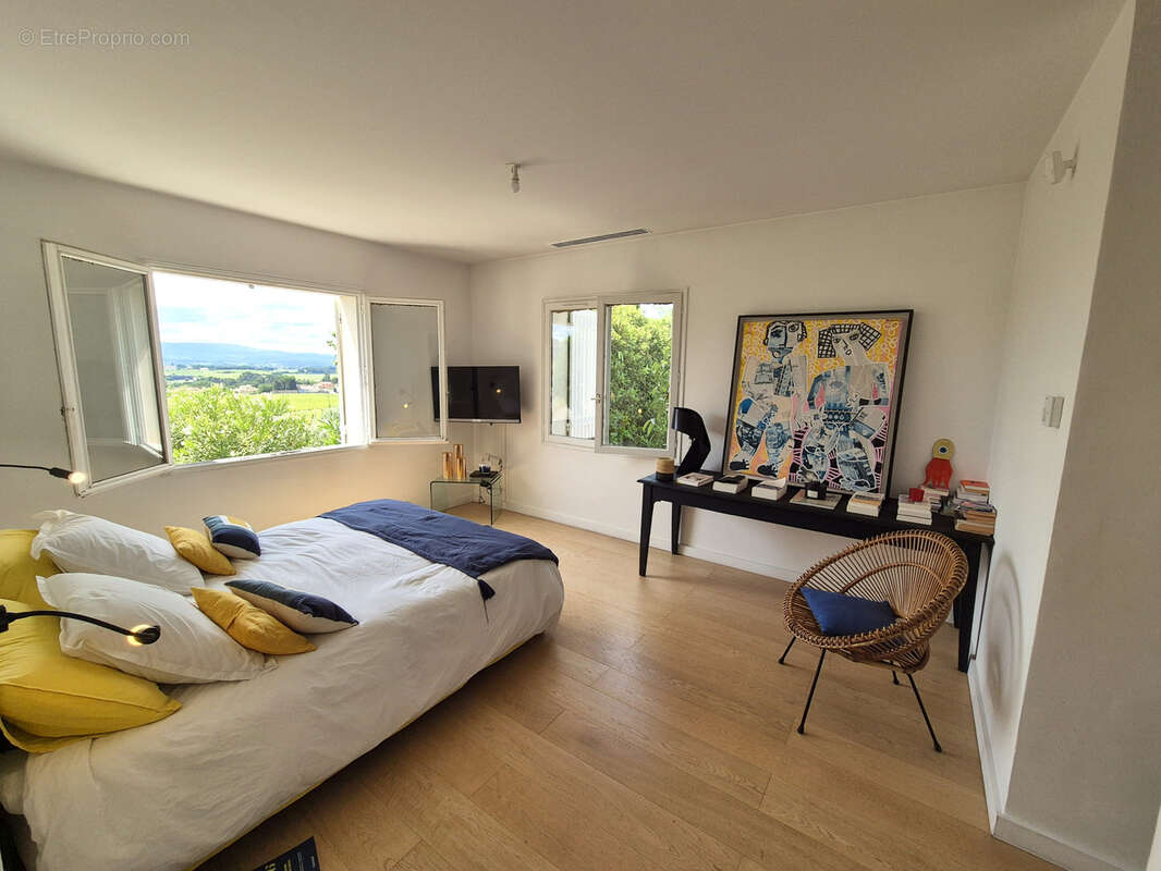 Maison à SAINT-PIERRE-DE-VASSOLS