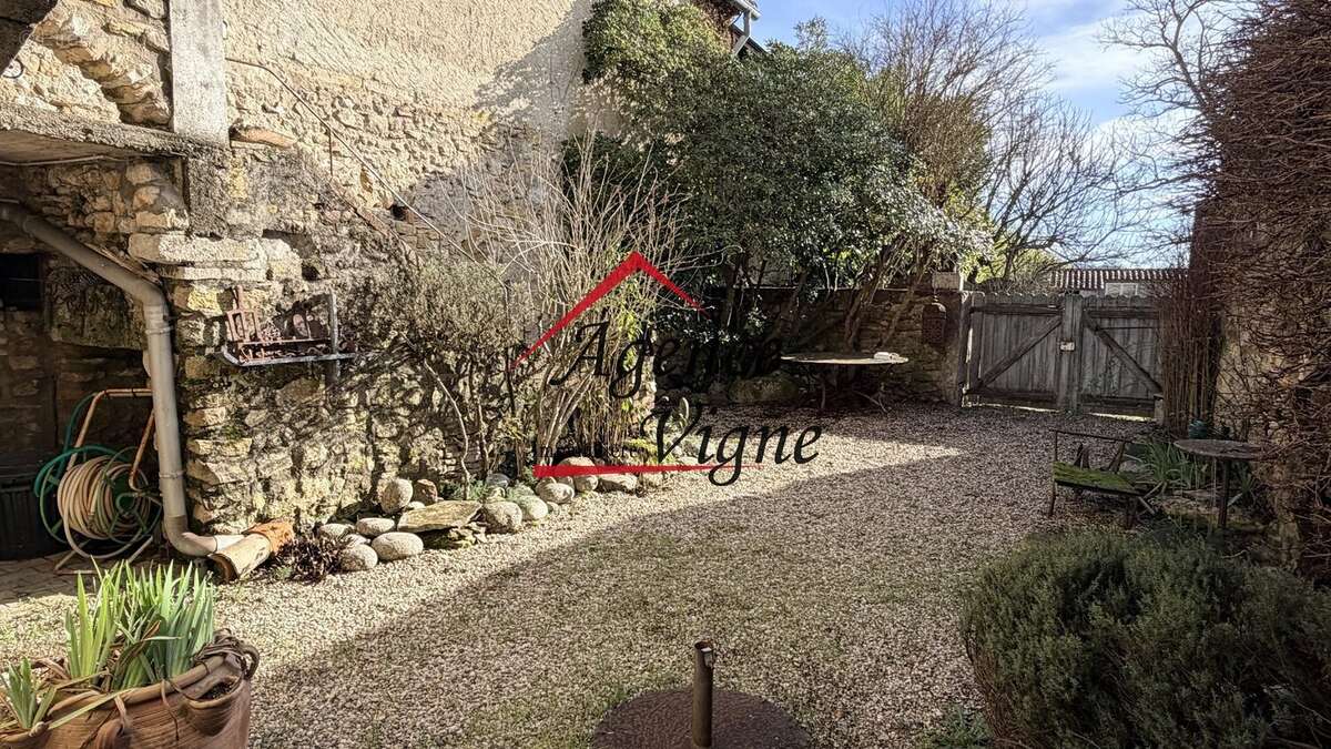 Maison à SAINT-VICTOR-DE-MALCAP