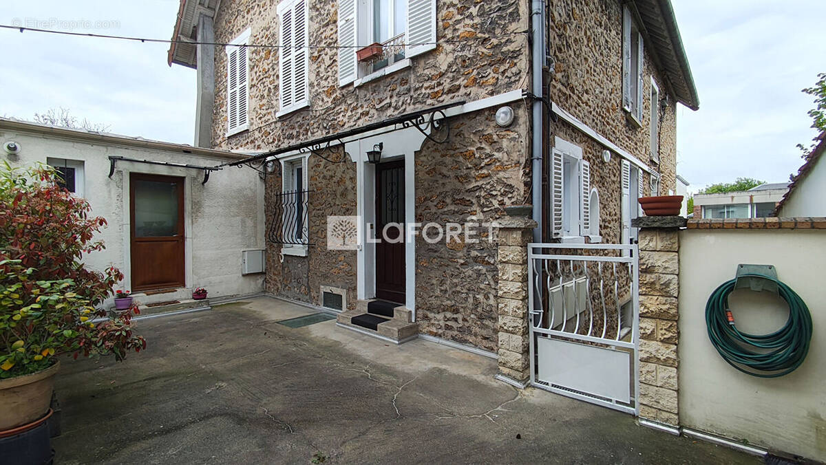 Appartement à JUVISY-SUR-ORGE