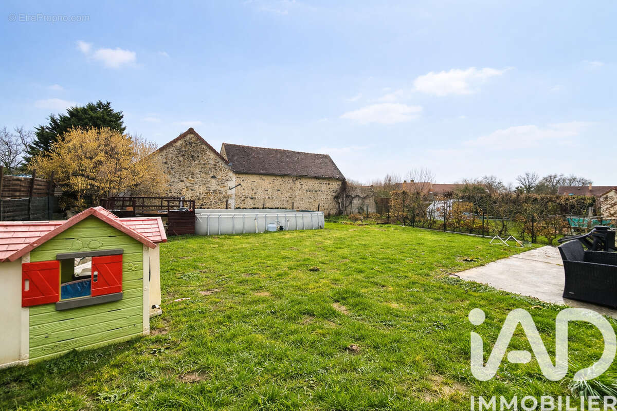 Photo 2 - Maison à CHARBUY