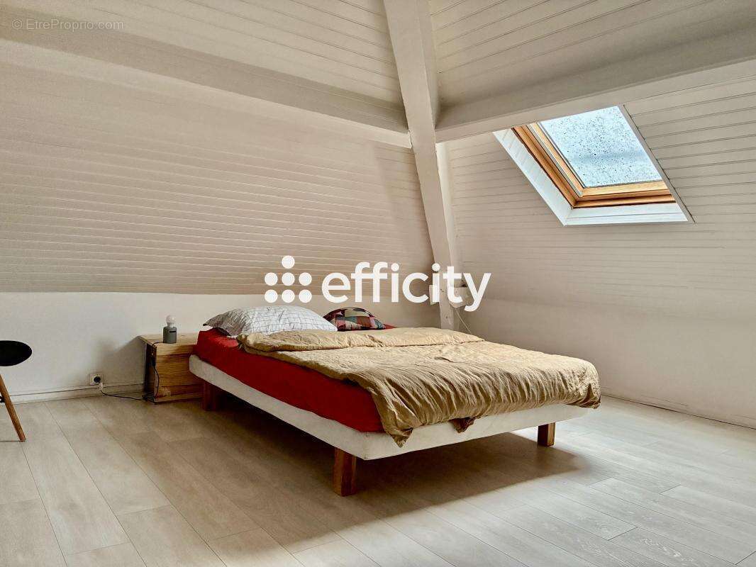 Maison à MARLY-LA-VILLE