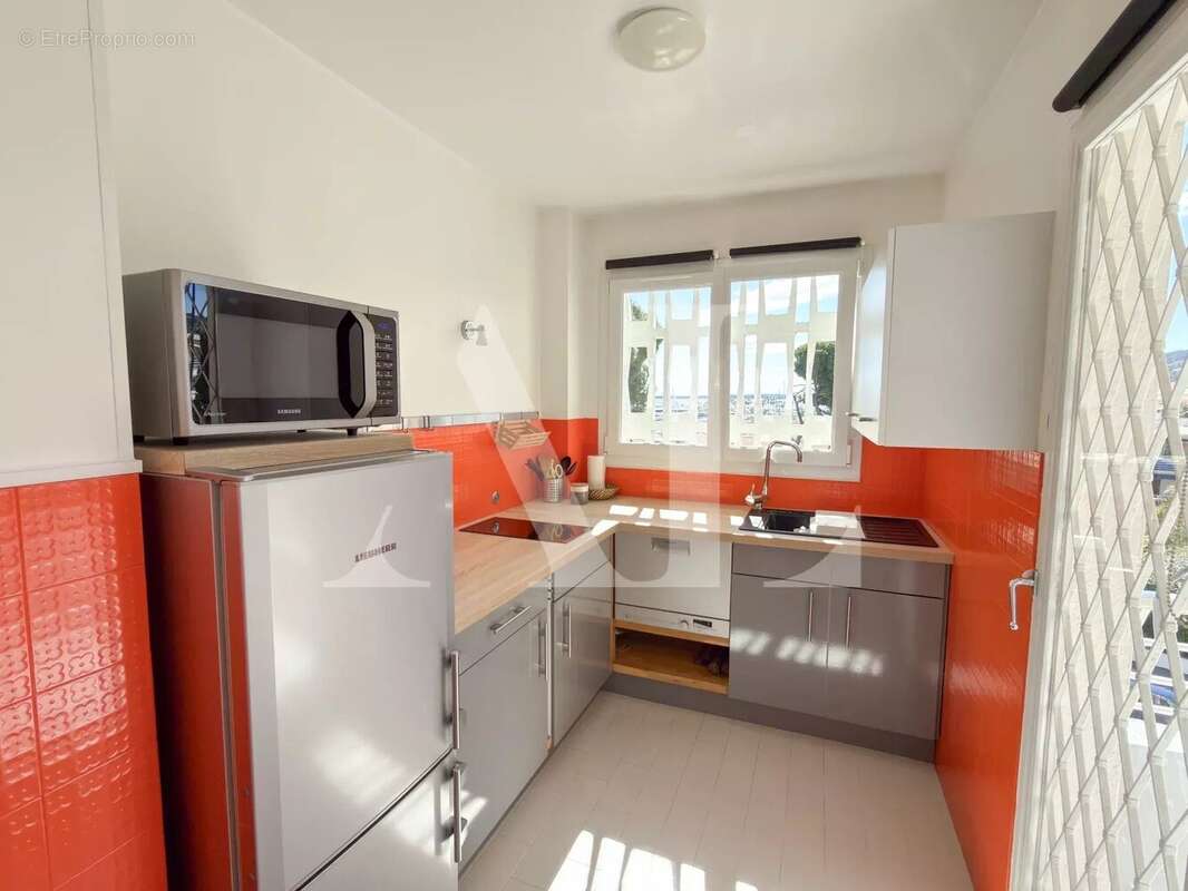 Appartement à VALLAURIS