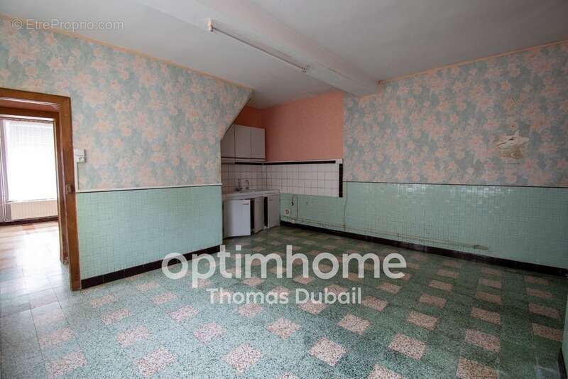 Maison à rénover au cœur de Maroilles - photo 4
