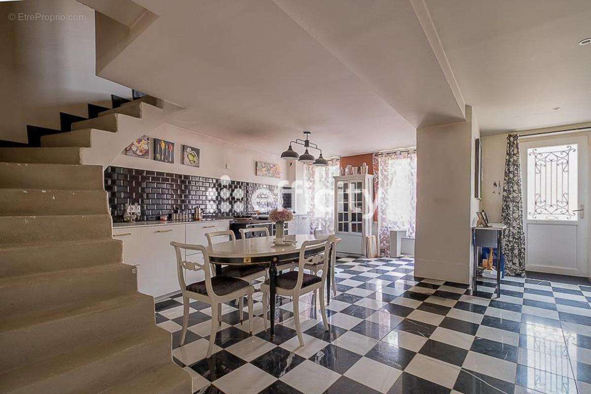 Maison 181 m² à Bussieres  - photo 3