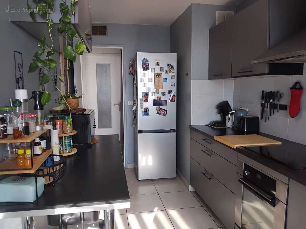Appartement à MARSEILLE-12E
