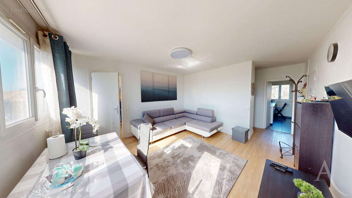 Appartement à NEUILLY-SUR-MARNE