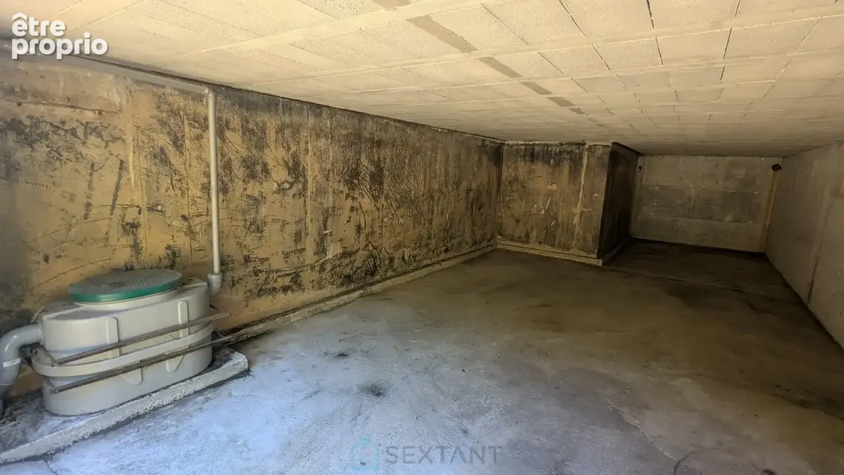Maison familiale de 5 chambres à rénover  Sous-sol complet  Terrain de 8 291 m²  À 1,6 km de la Petite Mer de Gâvres - photo 19