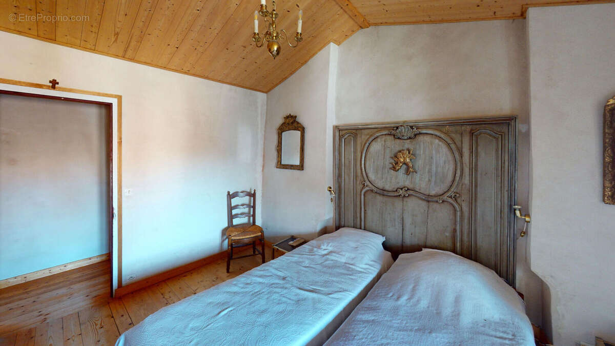 Maison à SAINT-CLEMENT-DES-BALEINES