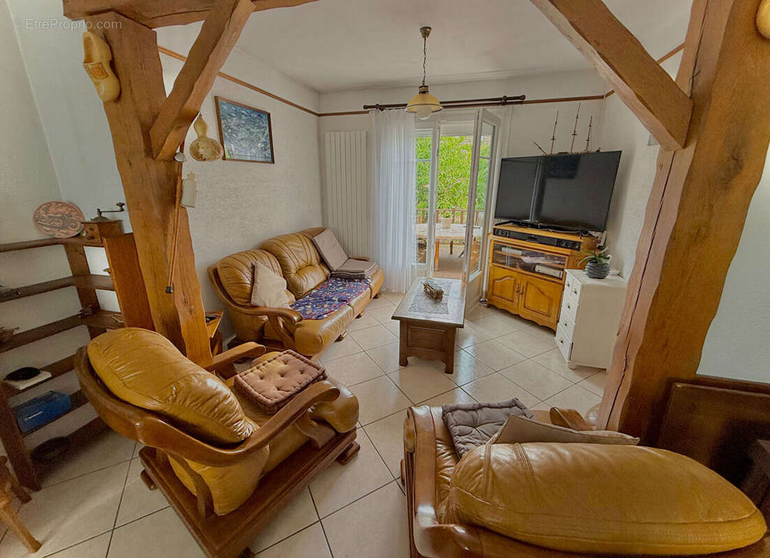 Maison à GOUSSAINVILLE