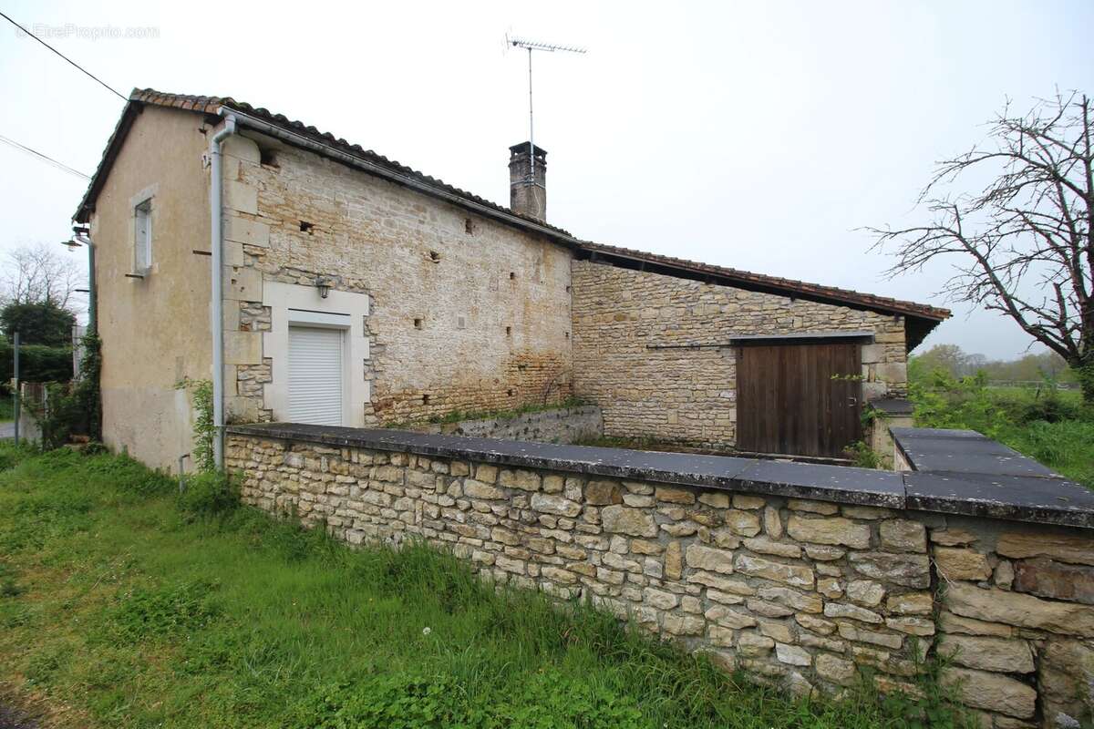 Maison à CHASSIECQ