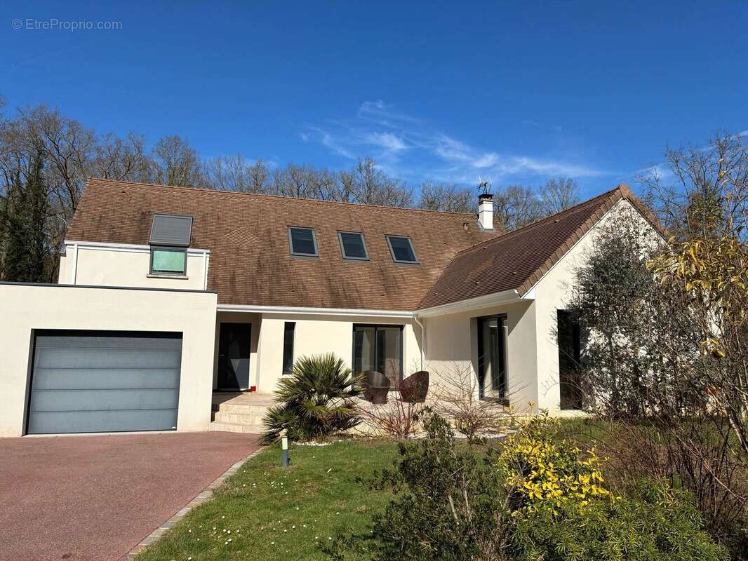 Maison à NOISY-SUR-ECOLE