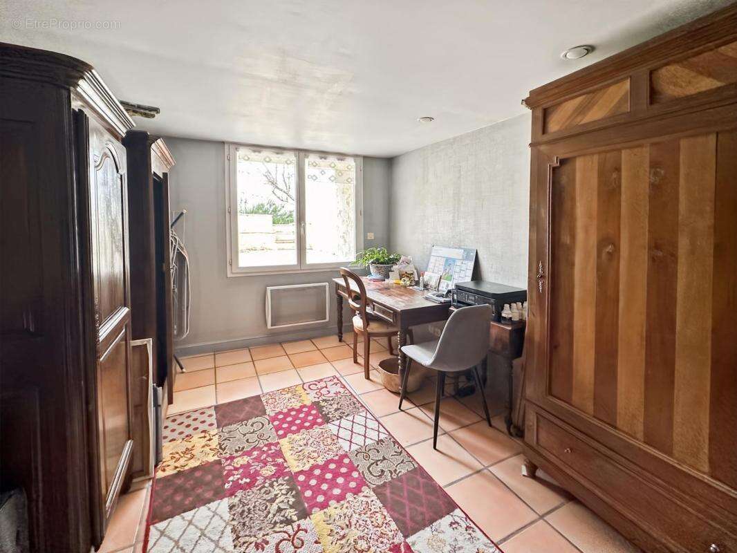 Maison à FONTCOUVERTE