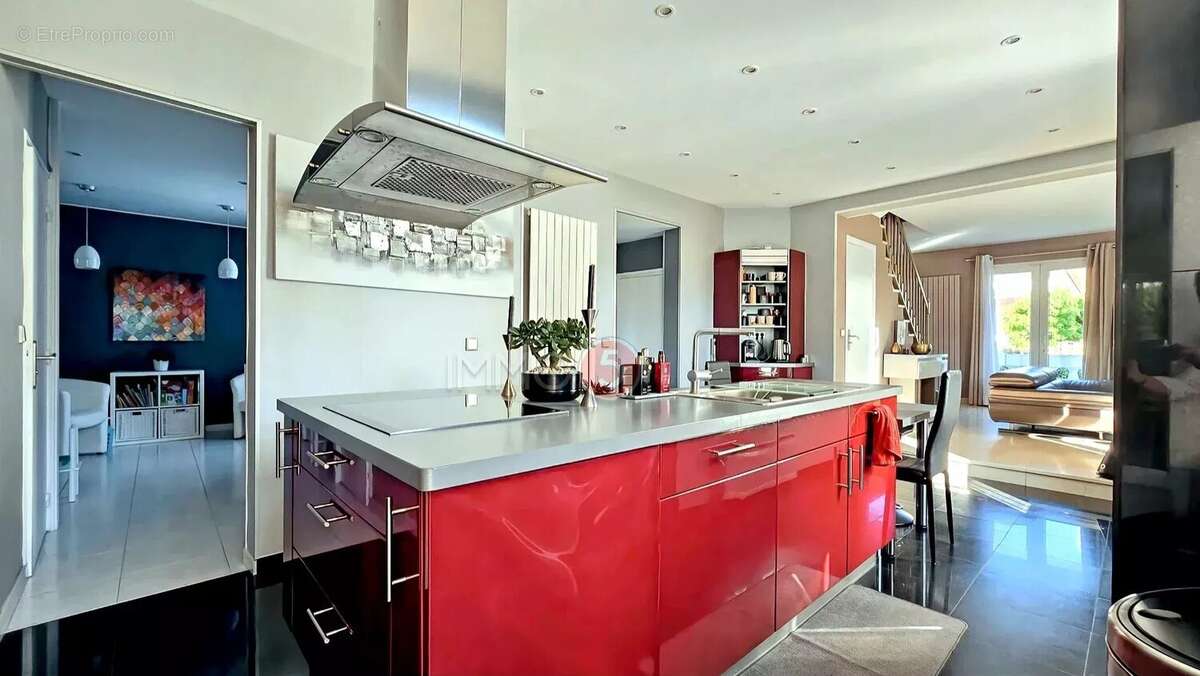 Maison à VILLEMOMBLE