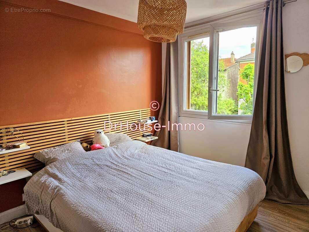 Appartement à SAINT-MAUR-DES-FOSSES