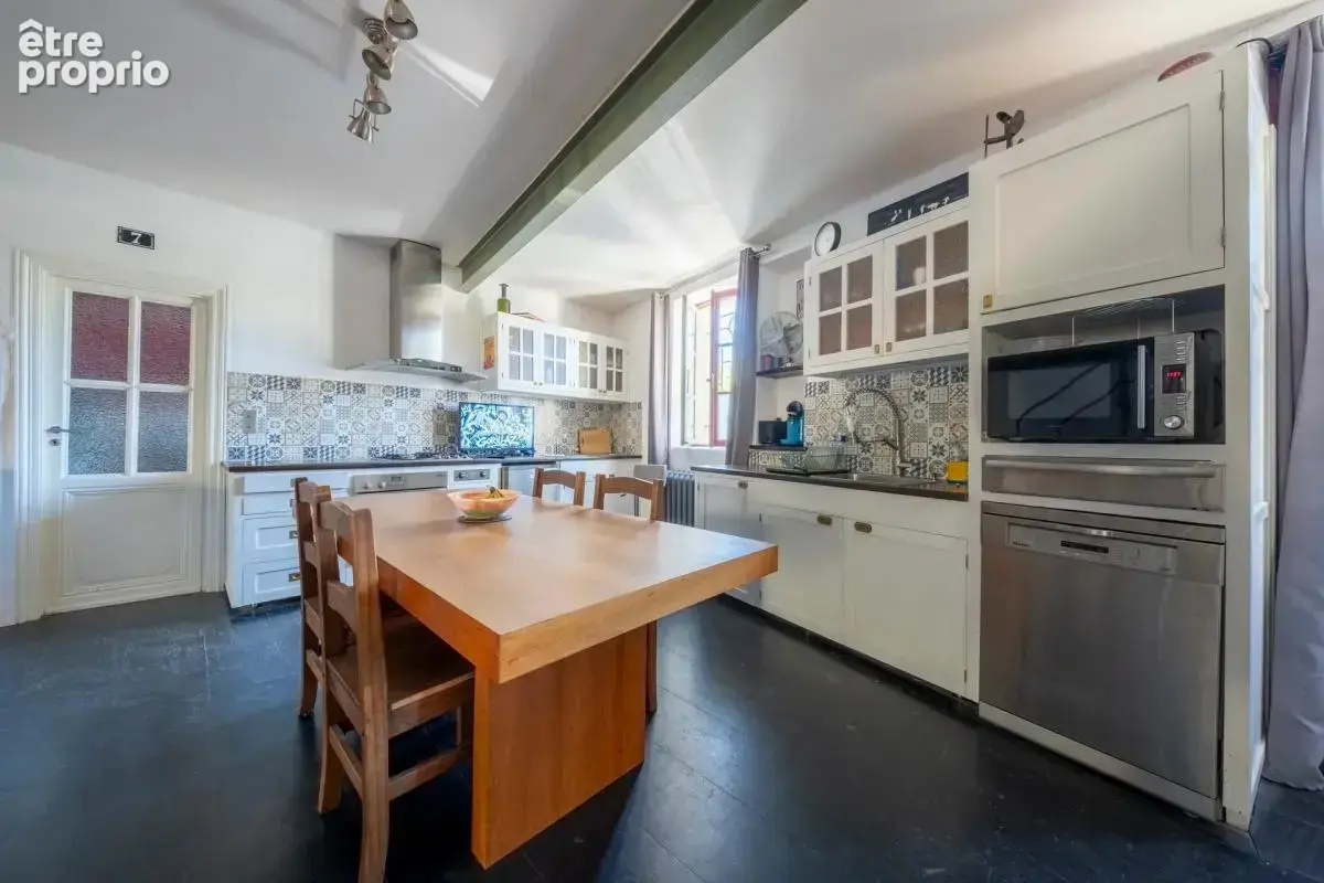 Maison de 6 pièces de 210 m² à Castelnaudary - photo 4