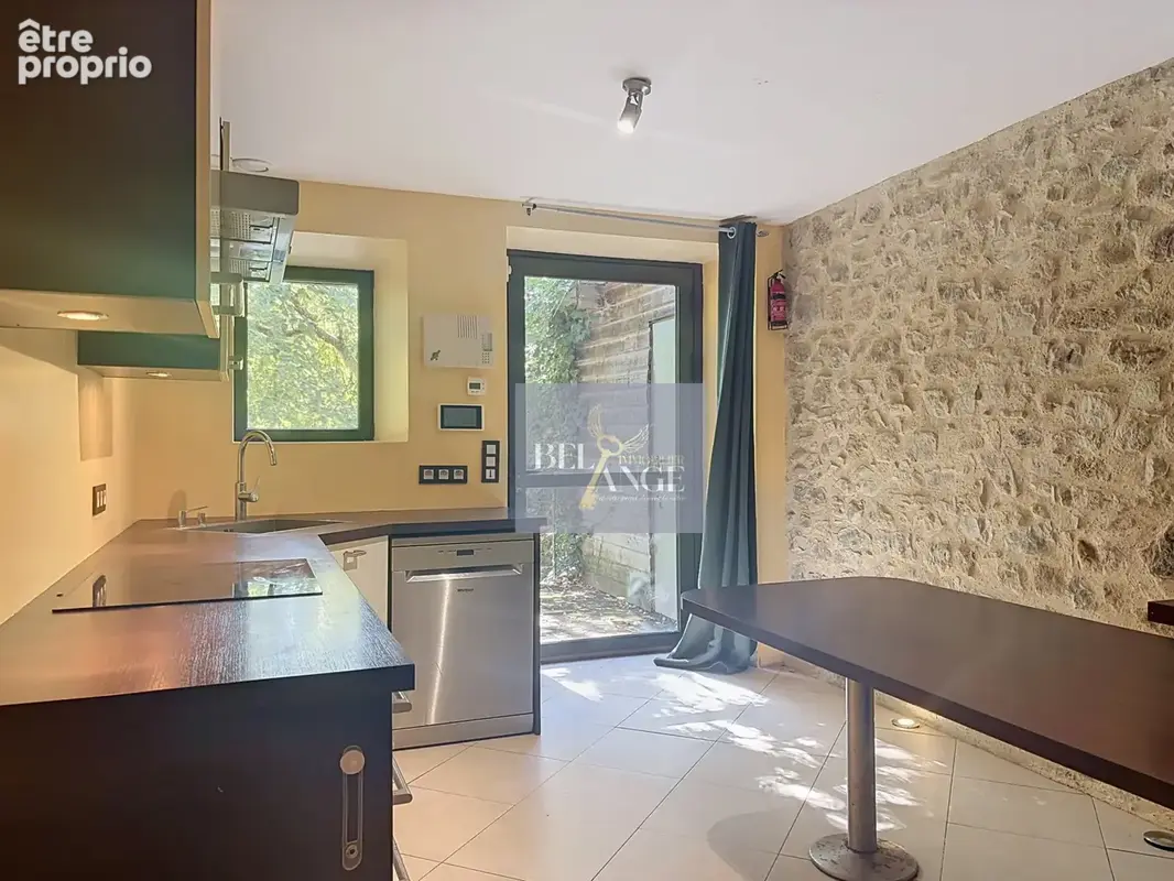 Laurac-en-vivarais   maison de caractère en pierre   154 m2   terrain   fort potentiel - photo 4