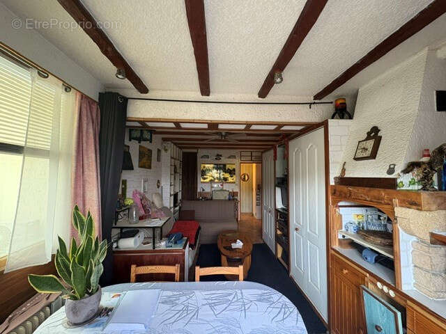 studio en rez de chaussée à rafraîchir - photo 5