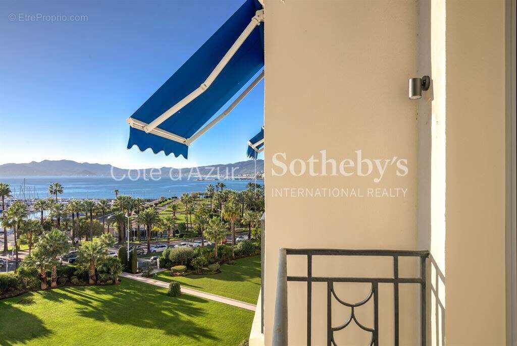 Appartement à CANNES