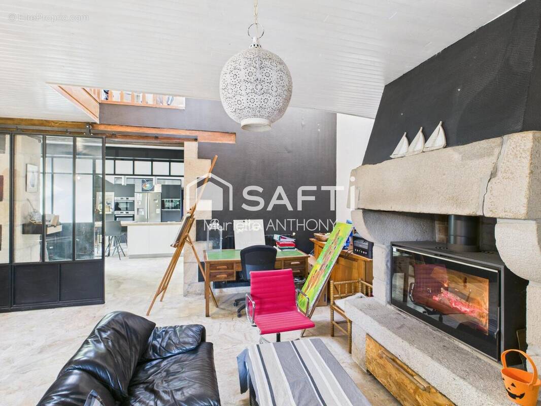 Photo 1 - Maison à PLOUEGAT-GUERAND