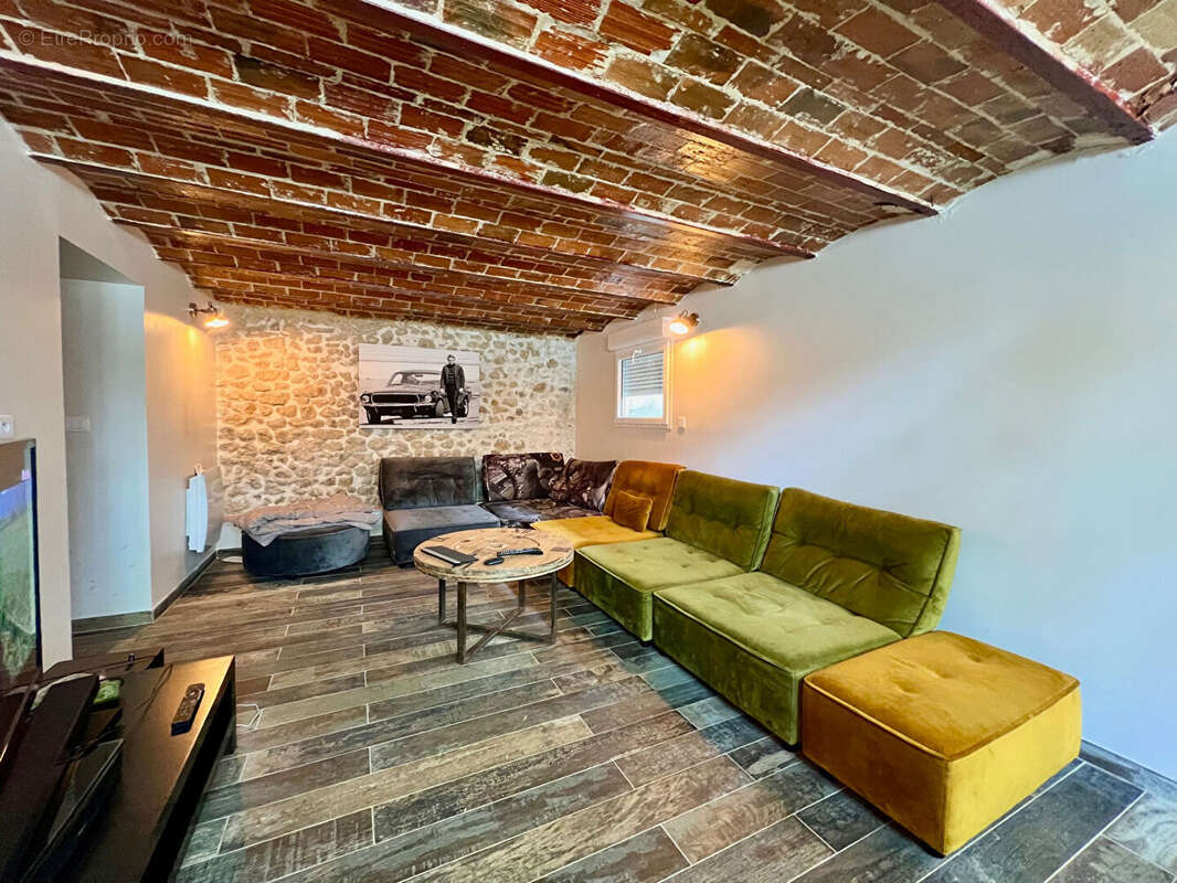 Appartement 4 pièces en rez-de-chaussée à vendre à Brie Comte Robert - photo 3