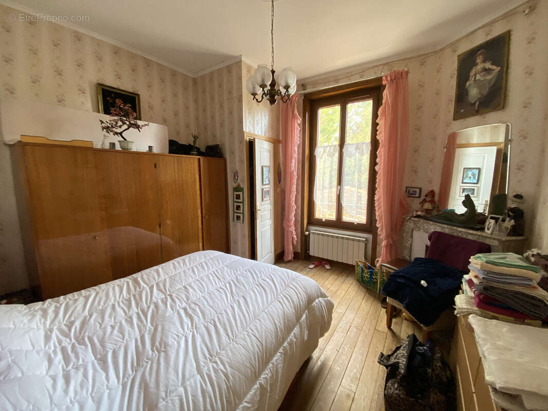 Maison à RIORGES