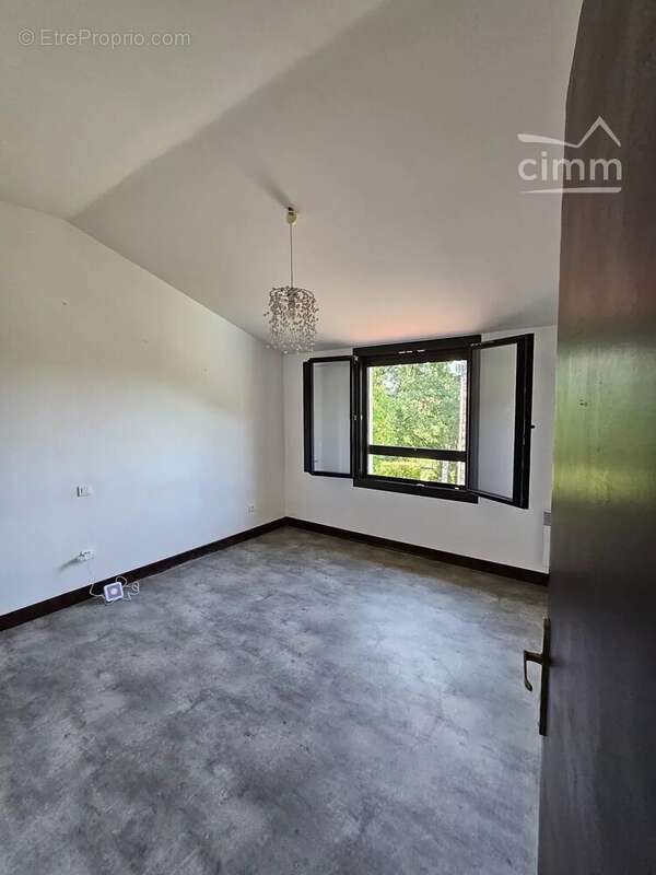 Maison individuelle 5 pieces piscine - photo 17