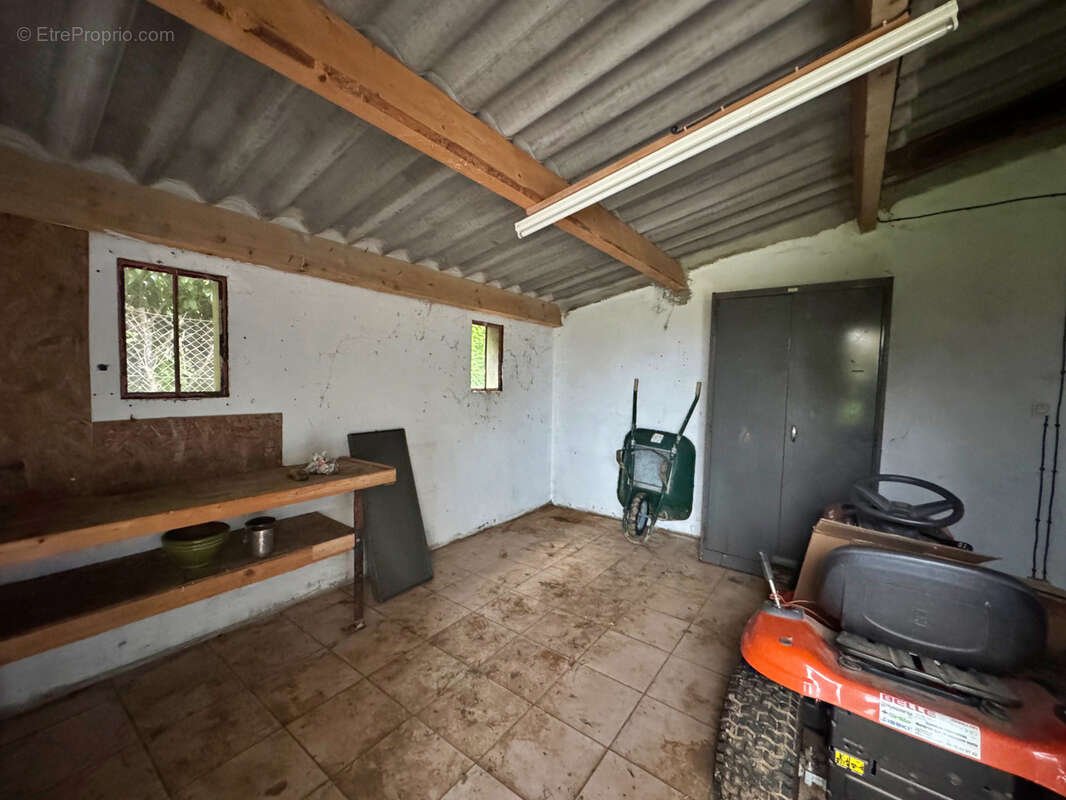 Maison à MONTBOUCHER-SUR-JABRON