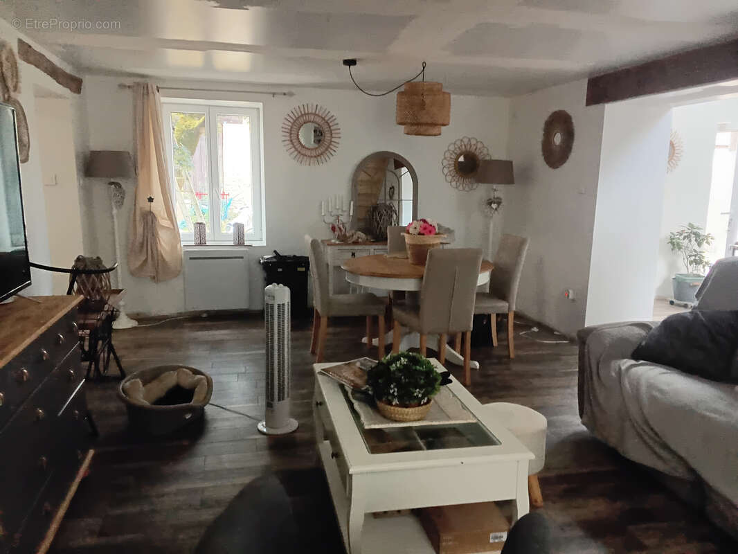 Maison à FLAVIGNY