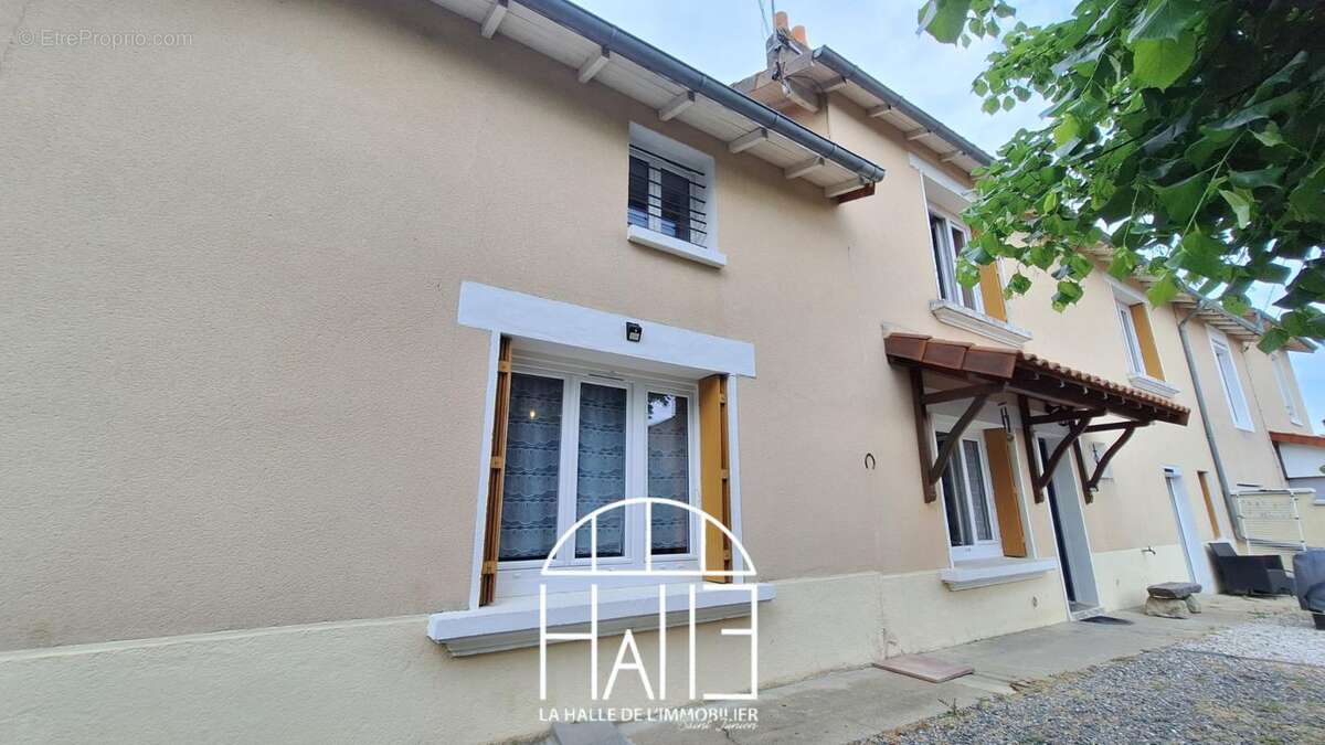 Maison à SAINT-JUNIEN