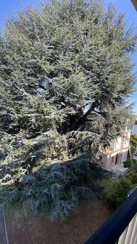 Appartement à ENGHIEN-LES-BAINS