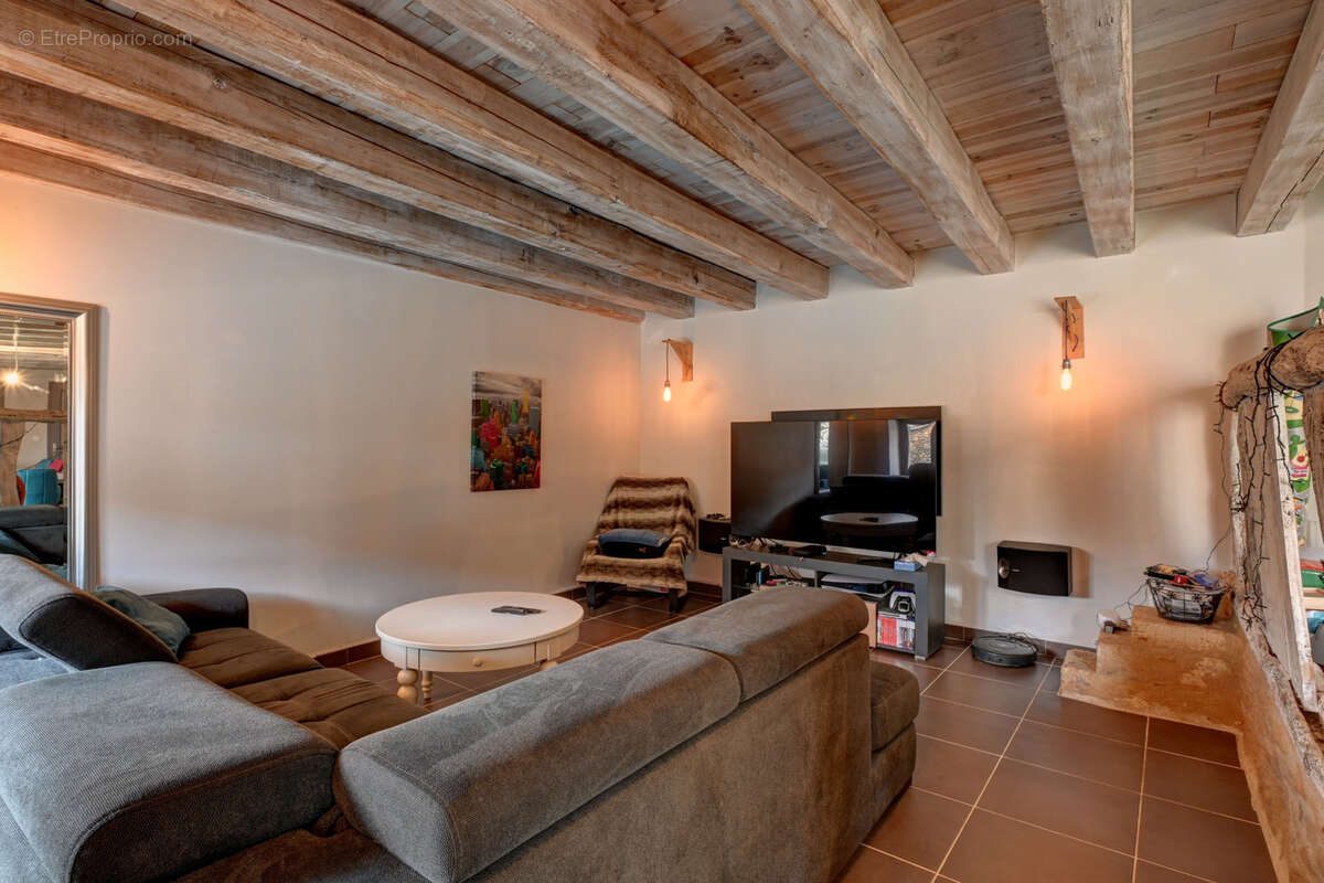 Maison à SAUVETERRE-LA-LEMANCE