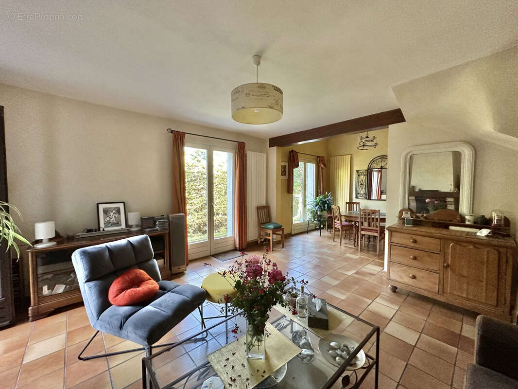 Maison à NOISY-LE-GRAND