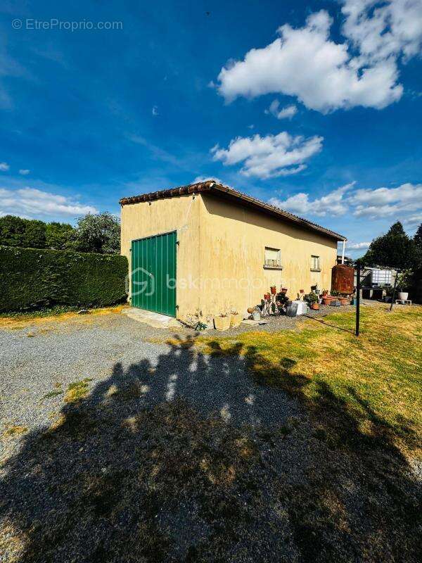 Maison à RUFFEC